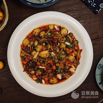 葱油鲈鱼的家常做法（葱油鱼的做法步骤介绍）