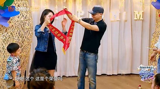 妈超3收官看三位爸爸的表现，杜江高调秀恩爱，他却有点不自在？