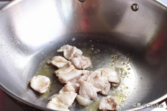 土豆片怎么炒才好吃又脆又好看（牢记别直接下锅炒）(4)