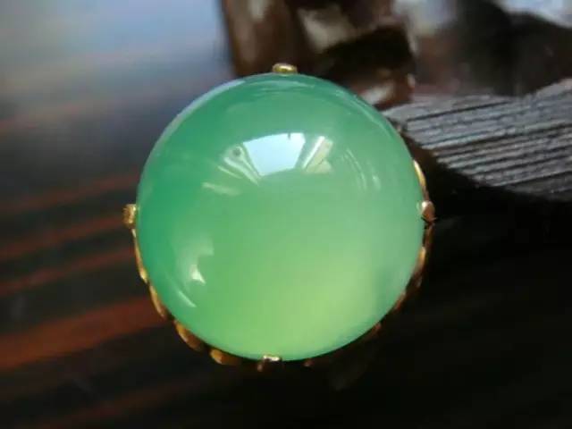 玛瑙是玉吗（教你辨别最容易混淆的3种玉石）