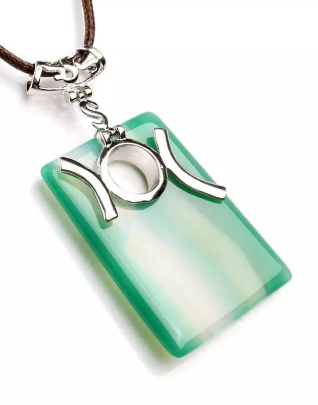 玛瑙是玉吗（教你辨别最容易混淆的3种玉石）