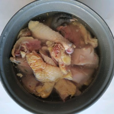 东北干榛蘑的做法大全（简单又好吃的干榛蘑家常做法）