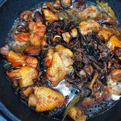 东北干榛蘑的做法大全（简单又好吃的干榛蘑家常做法）