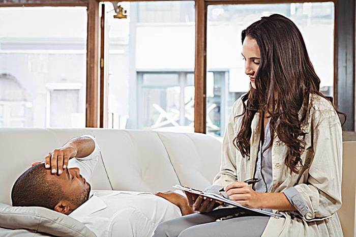 男朋友假分手的表现（男朋友想分手的三种表现）