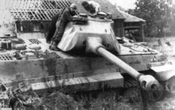 顶尖利器--“虎王”重型坦克