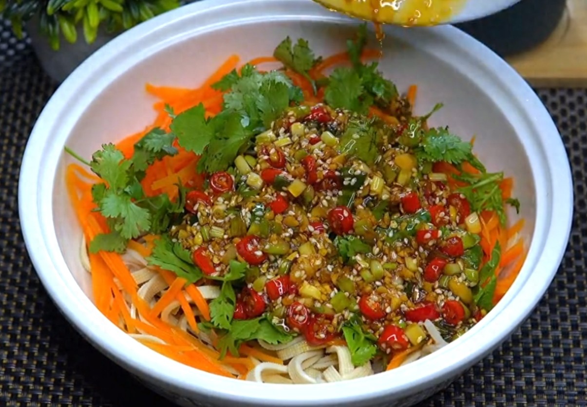 超好吃的凉拌三丝做法，清爽可口解油腻，开胃下饭，上桌就被抢光