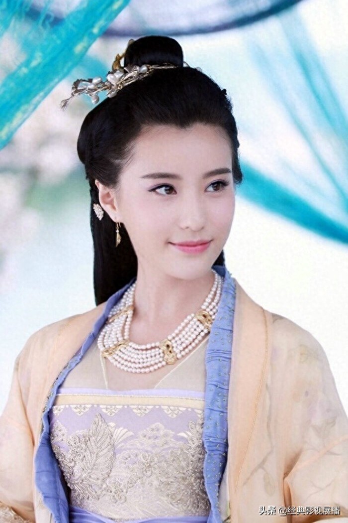 “北电最美女生”鲍天琦