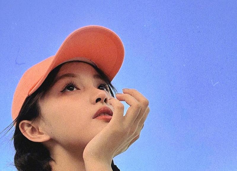 谭维维的男友（与男友陈亦飞甜蜜相拥）