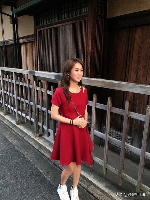 酸了,《外来媳妇本地郎》康天庥结婚一周年,两人超般配恩爱的