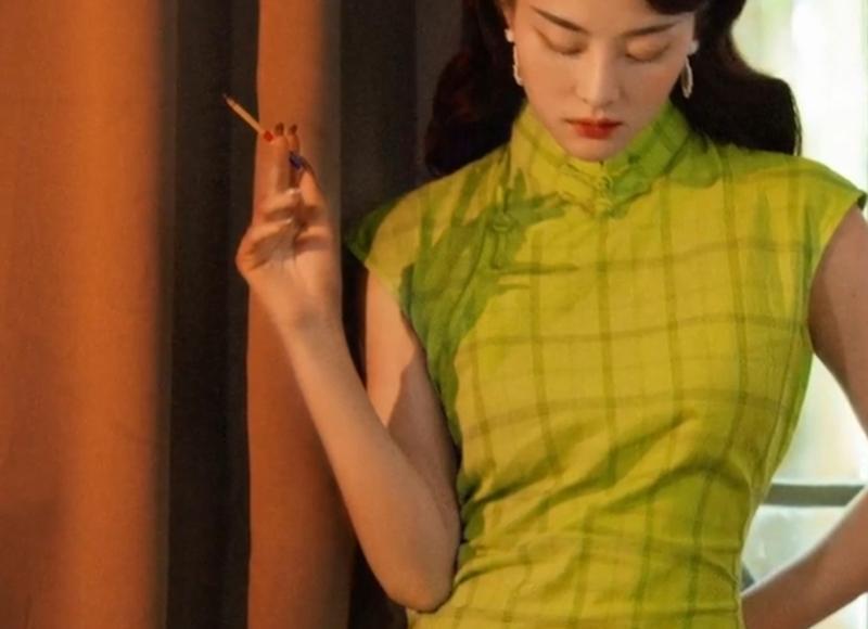 从客厅到卧室一路上做