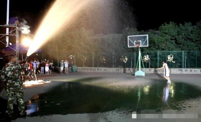 新版流星花园道明寺王鹤棣激情诠释情深深，雨蒙蒙