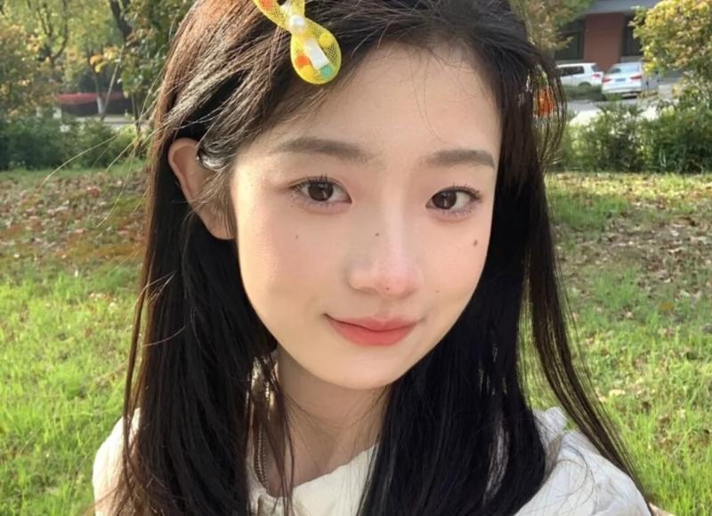 陌陌动态发什么比较吸引女生，主动找你聊天