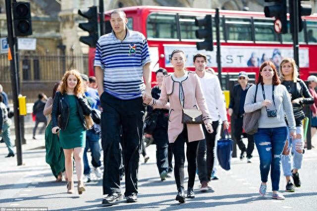 中国最高的十大巨人,姚明不在其列