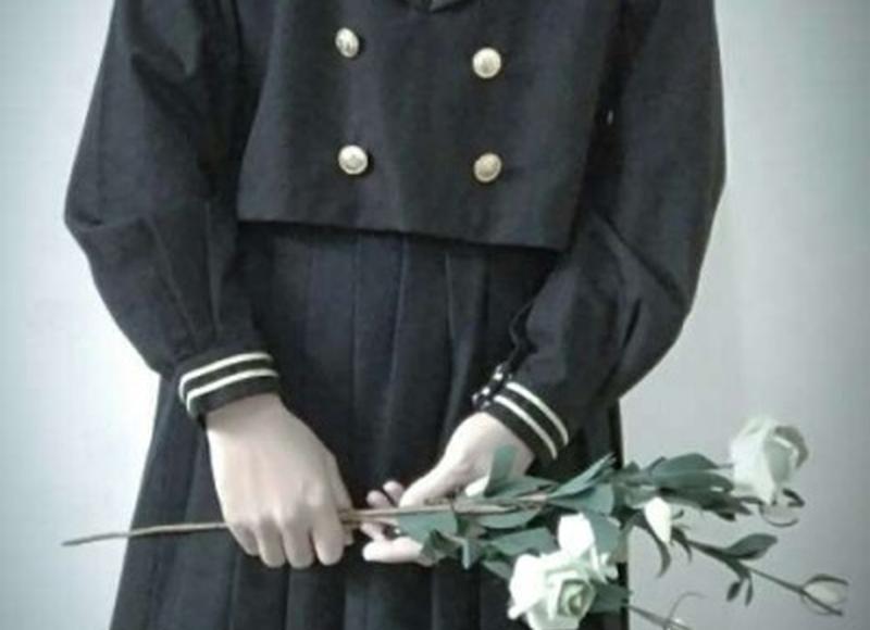 太阳女神是谁（太阳女神谢娜自拍姿势上热搜）