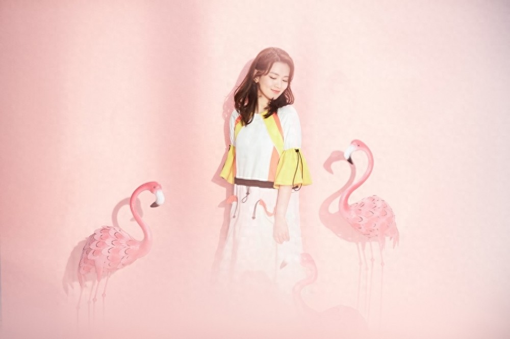 陈昊宇小清新图片，粉嫩甜美