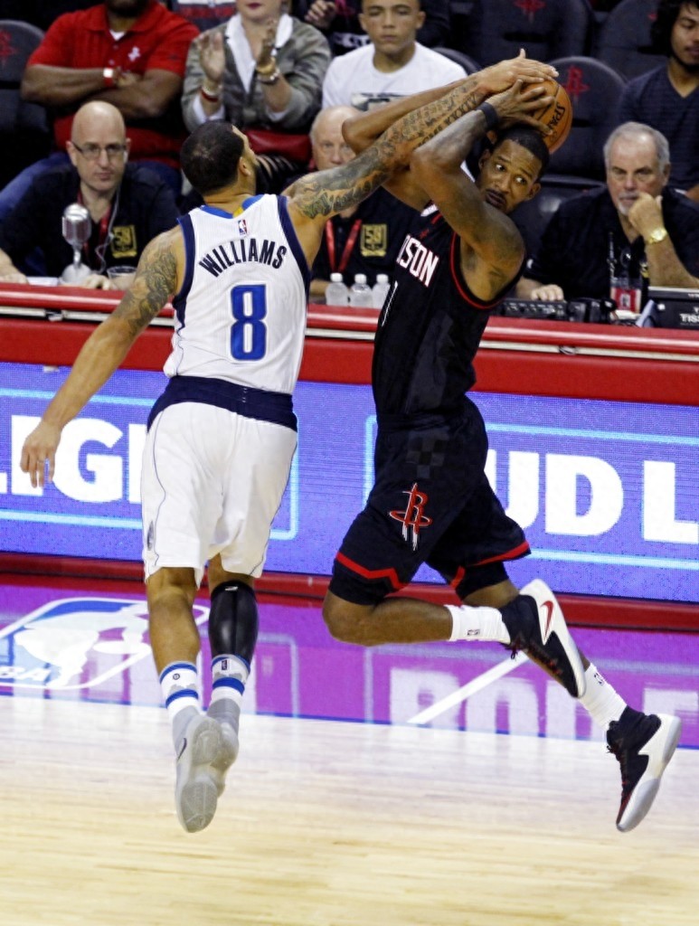 篮球——NBA：火箭胜小牛