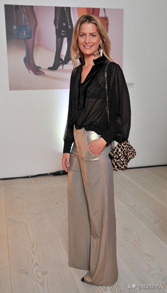 她是希腊最美王妃,气场强大似超模,王室晚宴都看她