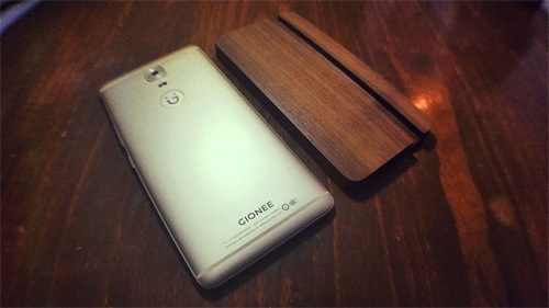 金立M6手机图赏